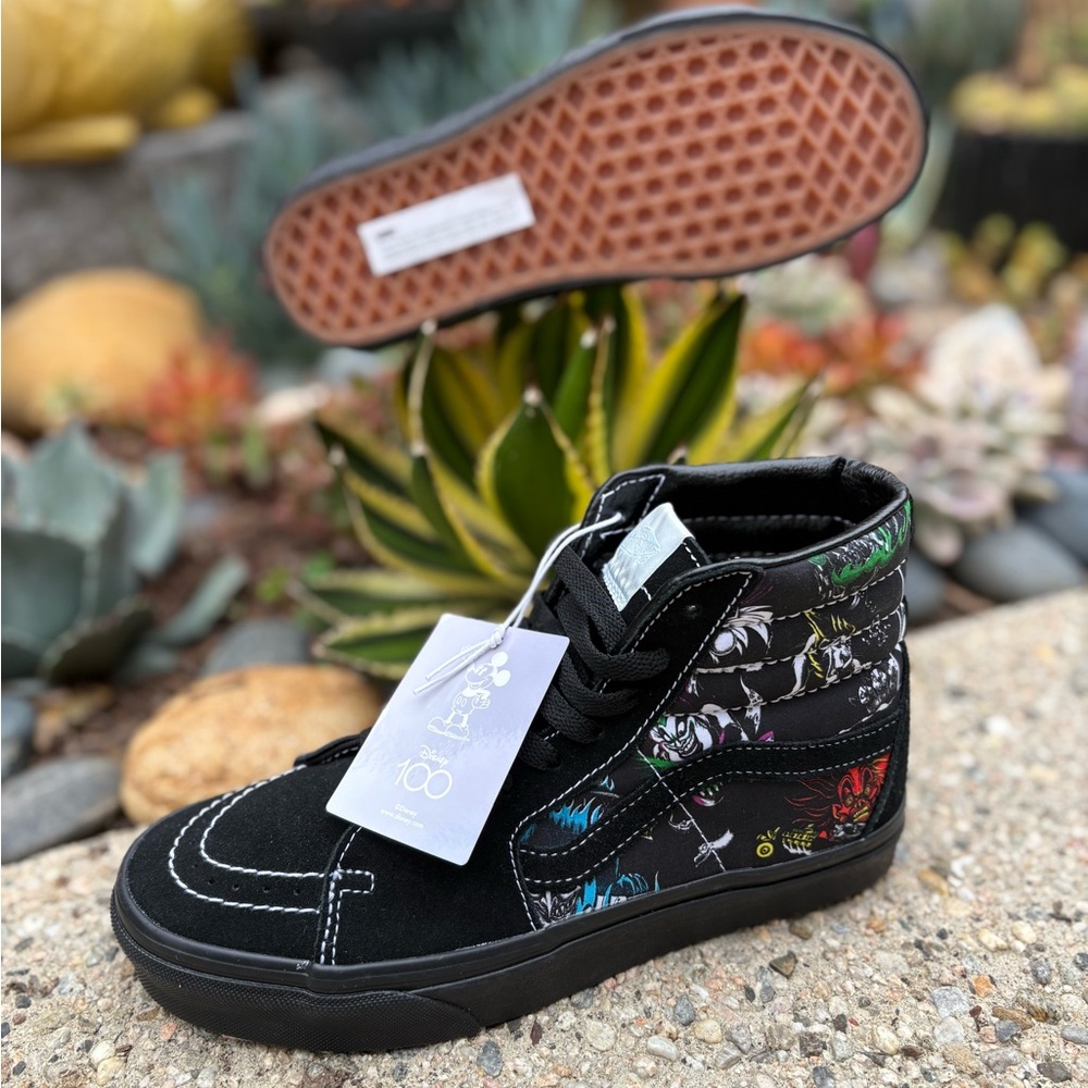 Vans Villains Special Edition Disney Sk8-Hi Sneakers - Picture 6 of 15
